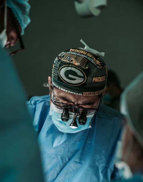 surgeon performing an operation healthcare planning